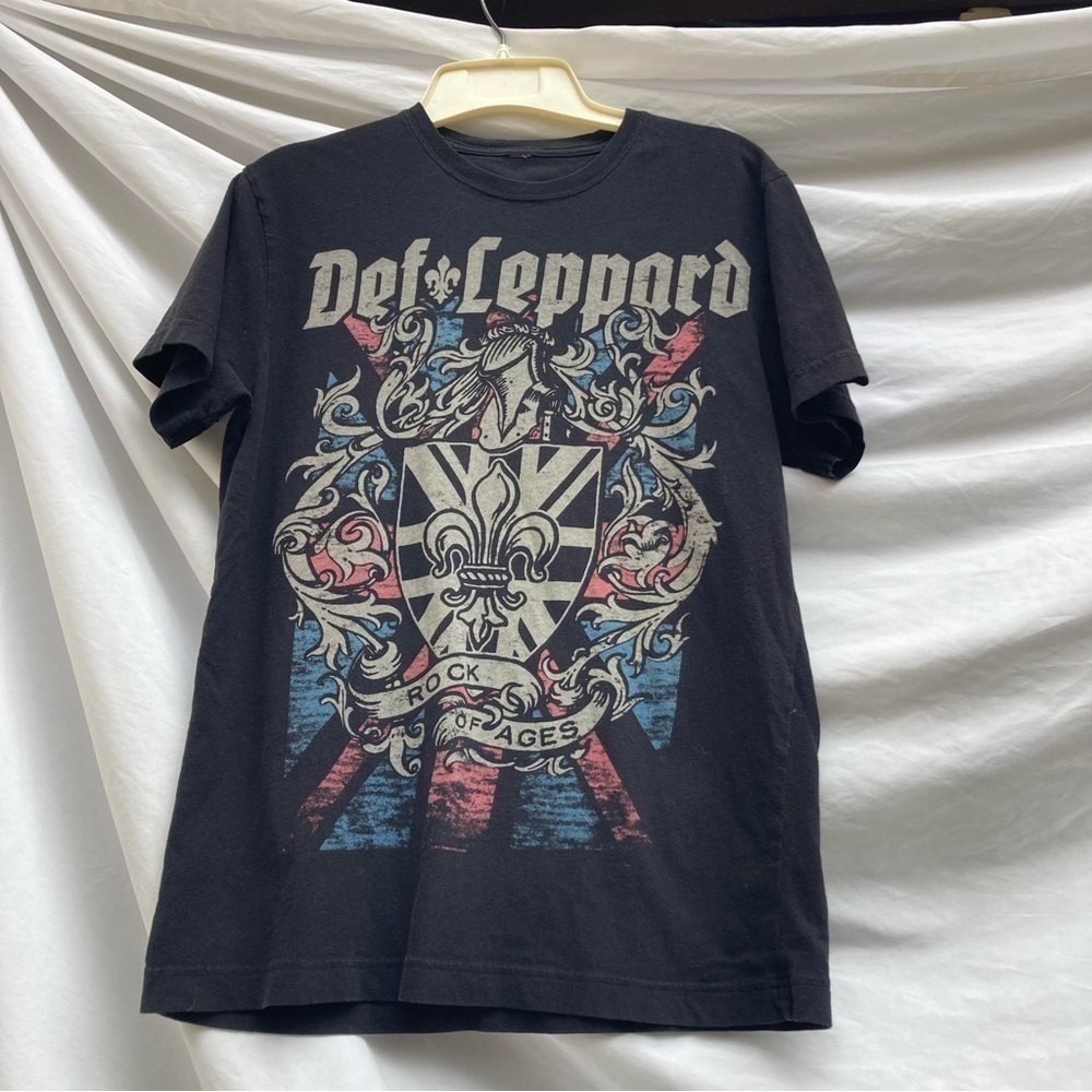 Def Leppard Rock Of Ages Black T-Shirt, Size Small